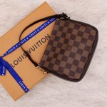 Pochette Makeup en toile damier ébène - Louis Vuitton Dressingment Votre