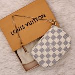 Mini Pochette Accessoires en toile damier azur - Louis Vuitton Dressingment Votre