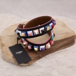Bandouliere en cuir noir et clous multicolores - Fendi Dressingment Votre
