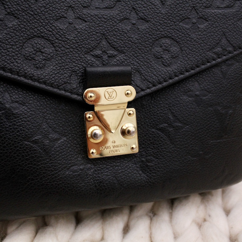Pochette Métis en cuir monogram empreinte noir - Louis Vuitton Pochette Métis en cuir monogram empreinte noir - Louis Vuitton – Image 8