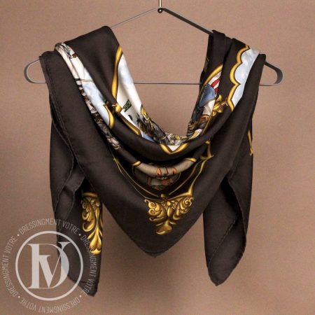Carré 90 Les Chevaux des Moghols en soie - Hermès Dressingment Votre