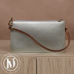 Pochette en cuir vernis beige - Louis Vuitton Dressingment Votre