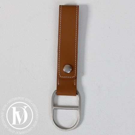Accroche carrés chaîne d'ancre en cuir et acier - Hermès Dressingment Votre