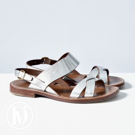 Sandales triomphe en cuir argenté p.36 - Céline Dressingment Votre