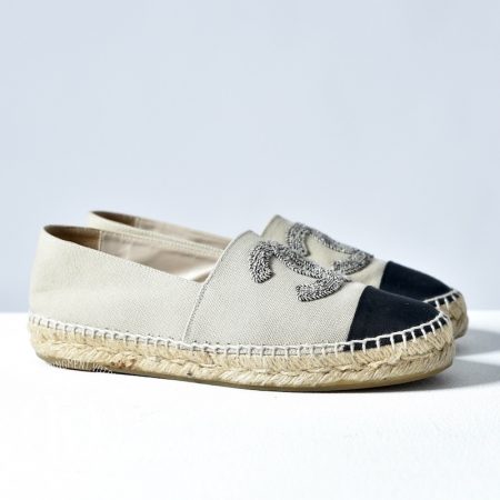 Espadrilles CC en toile beige et noire p.37 - Chanel Dressingment Votre