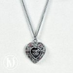 Collier coeur en métal et émail - Chanel Dressingment Votre