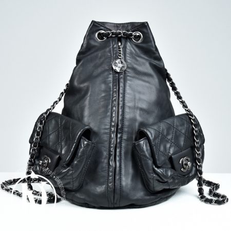 Sac à dos en cuir noir - Chanel Dressingment Votre