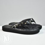 Tongs à charms en cuir noir p.37C - Chanel Dressingment Votre