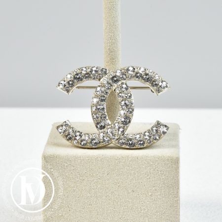 Broche CC en métal doré & strass - Chanel Dressingment Votre