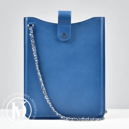 Sac Étui pour Ipad en cuir bleu - Chanel Dressingment Votre