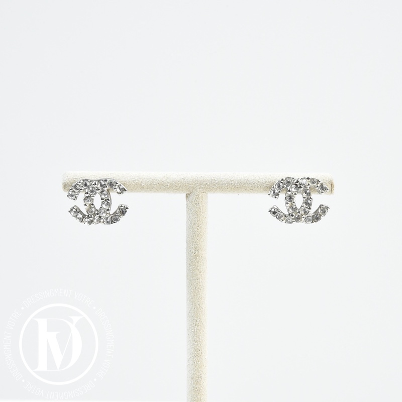 Boucles d'oreilles CC en métal argenté - Chanel Dressingment Votre