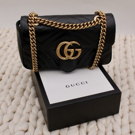 Sac Mini Marmont 22 cm en cuir matélassé noir - Gucci Dressingment Votre