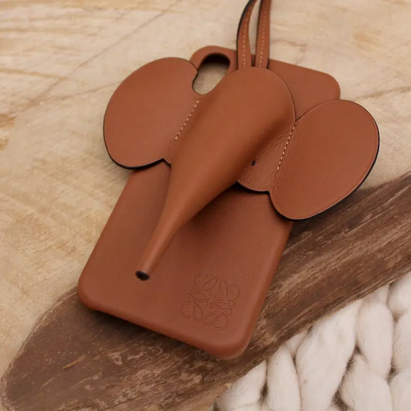 Coque en cuir tan - Loewe Coque en cuir tan - Loewe – Image 2