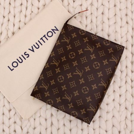 Pochette de Toilette 26 toile monogram - Louis Vuitton Dressingment Votre