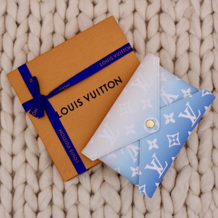Pochette Médium Kirigami en toile monogram bleue dégradée - Louis Vuitton Dressingment Votre