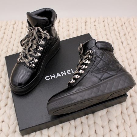 Boots Lace up en cuir verni noir p.36 - Chanel Dressingment Votre