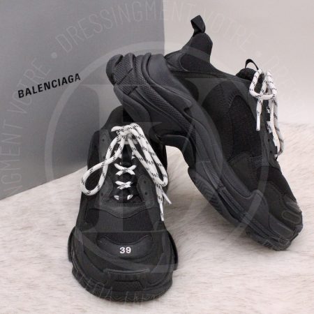 Sneakers Triple S en maille noire p.39 - Balenciaga Dressingment Votre
