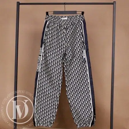 Jogging motif Dior Oblique bleu marine t.36 - Dior Jogging motif Dior Oblique bleu marine t.36 - Dior Dressingment Votre