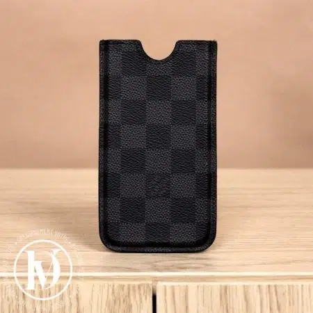 Étui iphone 6 en damier graphite - Louis Vuitton Étui iphone 6 en damier graphite - Louis Vuitton Dressingment Votre