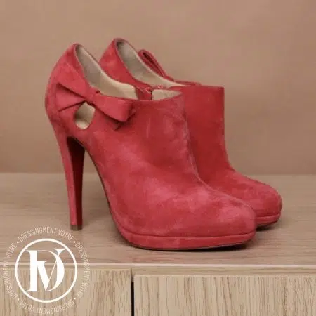 Bottines Belnodo 120 en daim rose p.36 - Christian Louboutin Bottines Belnodo 120 en daim rose p.36 - Christian Louboutin Dressingment Votre