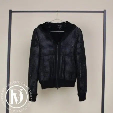 Veste reversible en cuir perforé noir et laine bleu marine t.40 - Chanel Veste reversible en cuir perforé noir et laine bleu marine t.40 - Chanel Dressingment Votre