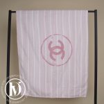 Serviette de bain CC en coton rose - Chanel Dressingment Votre