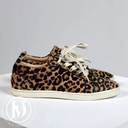 Sneakers Pony Hair léopard p.39 - Christian Louboutin Basket d'occasion de luxe pour femmes Sneakers Pony Hair léopard p.39 - Christian Louboutin Dressingment Votre