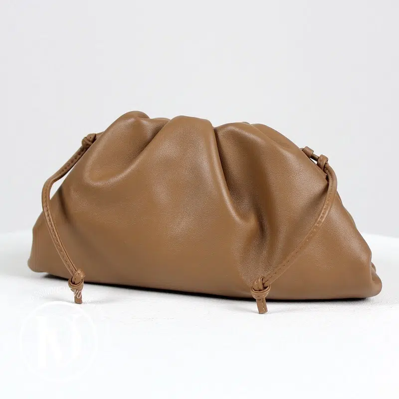 Sac Mini Pouch en cuir camel - Bottega Veneta Sac Mini Pouch en cuir camel - Bottega Veneta – Image 4