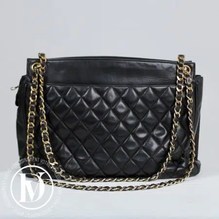 Cabas matelassé vintage en cuir noir - Chanel Cabas matelassé vintage en cuir noir - Chanel Dressingment Votre