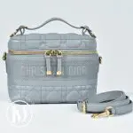 Vanity DiorTravel Cannage en cuir gris - Dior Dressingment Votre