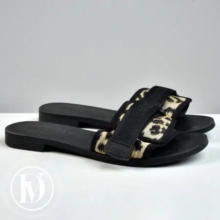 Mules Dio(r)evolution p.37 - Dior Christian Dior d'Occasion : Article de Mode & Luxe ! Mules Dio(r)evolution p.37 - Dior Dressingment Votre