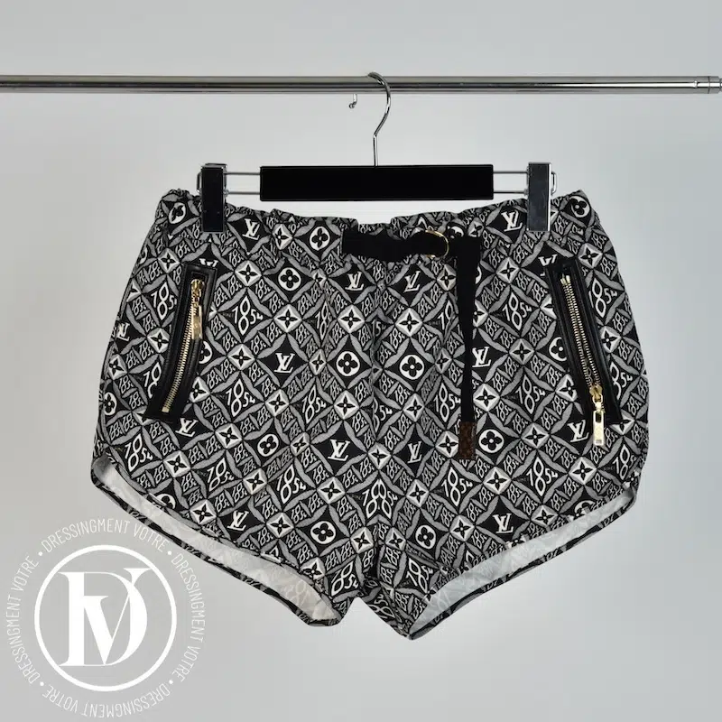 Short collect.1854 noir t.38 - Louis Vuitton Short collect.1854 noir t.38 - Louis Vuitton