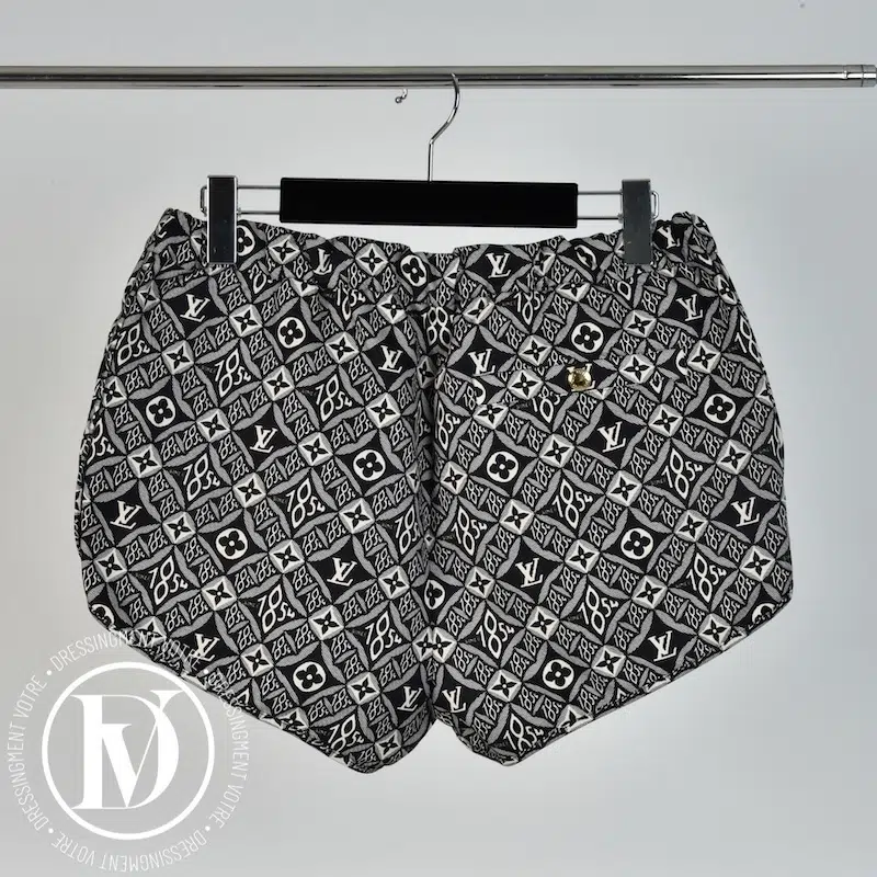 Short collect.1854 noir t.38 - Louis Vuitton Short collect.1854 noir t.38 - Louis Vuitton – Image 2