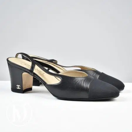 Slingbacks à talon en cuir noir p.39C - Chanel Slingbacks à talon en cuir noir p.39C - Chanel Dressingment Votre