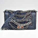 Sac Boy médium en cuir et chaînes - Chanel Dressingment Votre