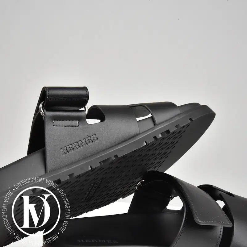 Sandales Chypre en cuir noir p.39,5 - Hermès Sandales Chypre en cuir noir p.39,5 - Hermès – Image 3