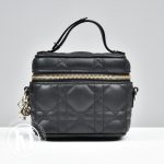 Vanity DiorTravel nano en cuir cannage noir - Dior Dressingment Votre