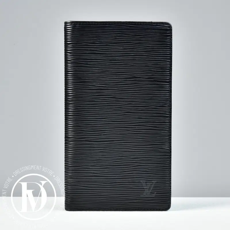 Porte-chéquier en cuir épi noir - Louis Vuitton Porte-chéquier en cuir épi noir - Louis Vuitton Dressingment Votre