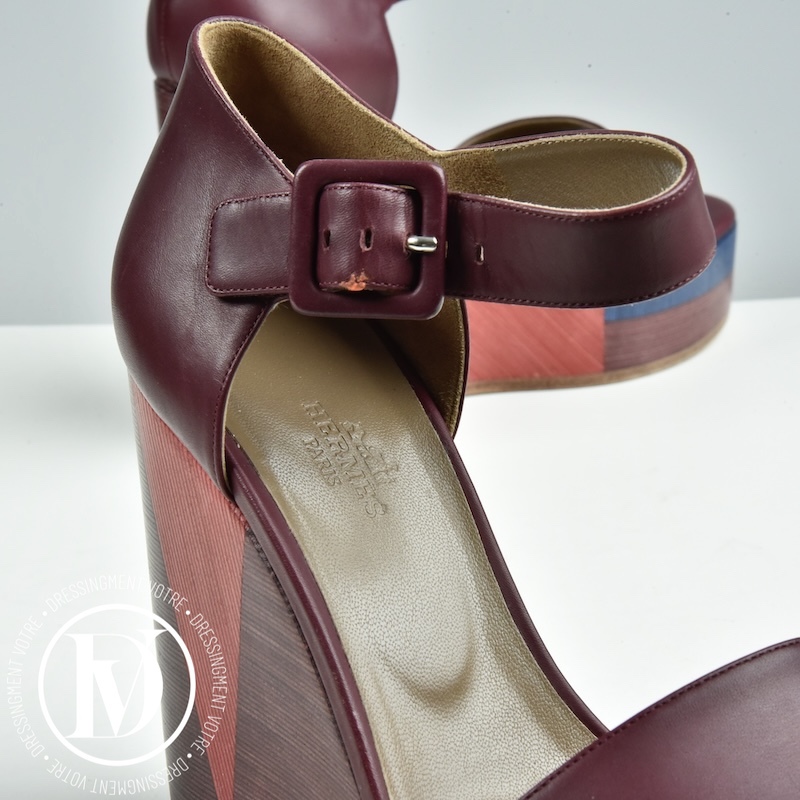 Sandales compensées en cuir et bois p.38,5 - Hermès Sandales compensées en cuir et bois p.38,5 - Hermès – Image 4