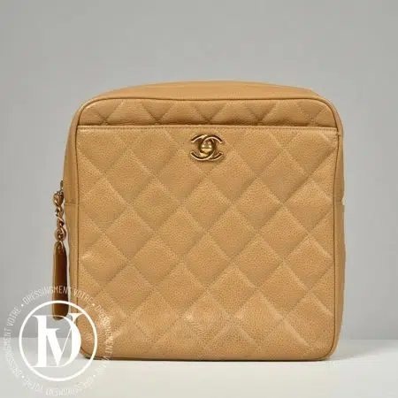 Sac à dos en cuir caviar beige - Chanel