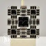 Broche carrée en métal et strass - Chanel Dressingment Votre
