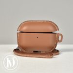 Étui pour Airpods en cuir swift gold - Hermès Dressingment Votre
