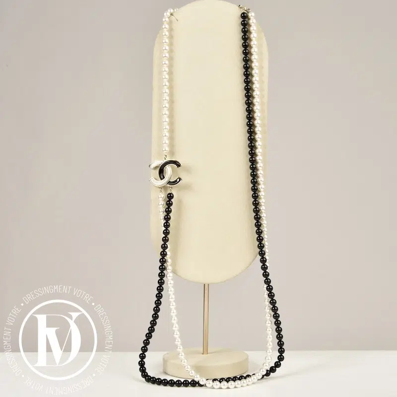 Sautoir 2 rangs CC en perles - Chanel Sautoir 2 rangs CC en perles - Chanel Dressingment Votre