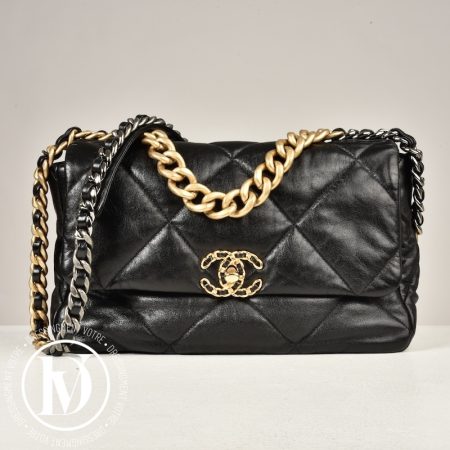 Sac Chanel 19 GM en cuir noir - Chanel