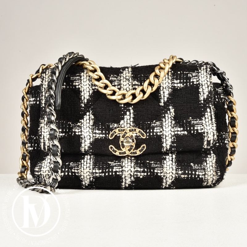 Sac Chanel 19 en tweed noir & blanc - Chanel Dressingment Votre