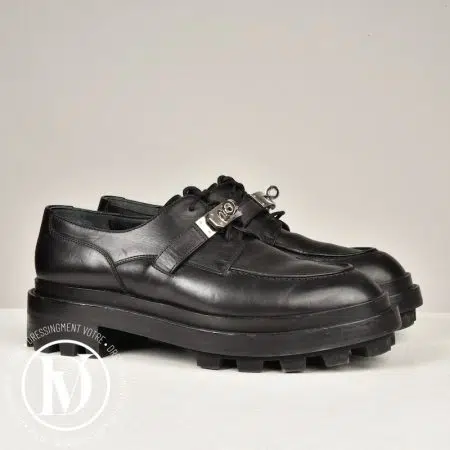 Derbies First en cuir noir p.40 - Hermès