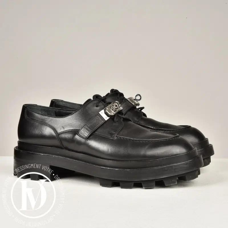 Derbies First en cuir noir p.40 - Hermès Derbies First en cuir noir p.40 - Hermès Dressingment Votre