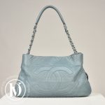 Cabas shopping en cuir caviar bleu ciel - Chanel Dressingment Votre