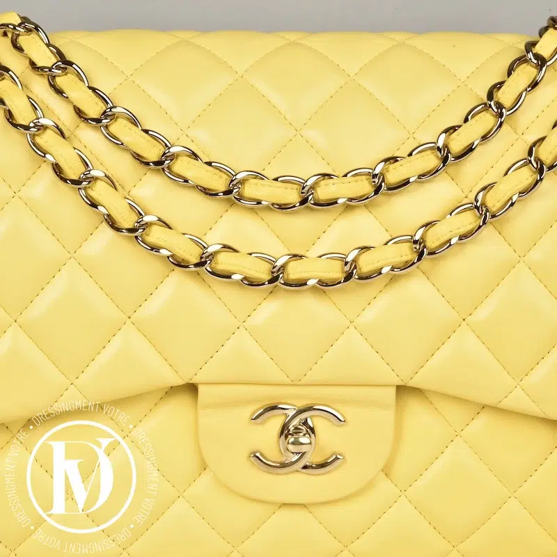 Sac Timeless Jumbo en cuir jaune - Chanel Sac Timeless Jumbo en cuir jaune - Chanel – Image 4