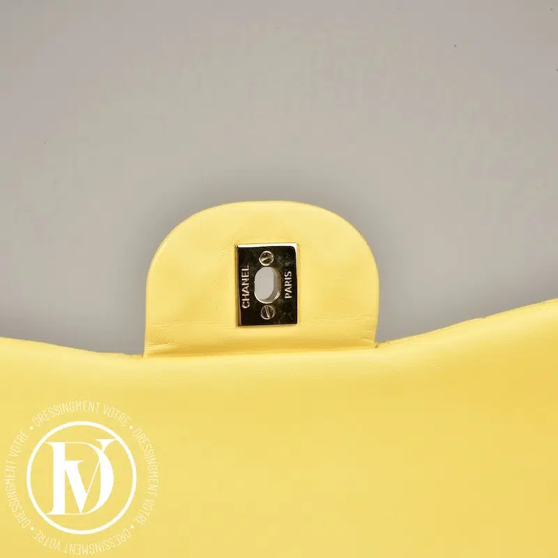 Sac Timeless Jumbo en cuir jaune - Chanel Sac Timeless Jumbo en cuir jaune - Chanel – Image 7
